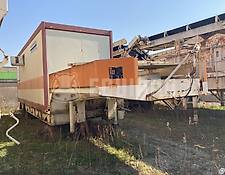Control office on top of low boy trailer (For parts only) Mobile control unit for concrete mixing plant